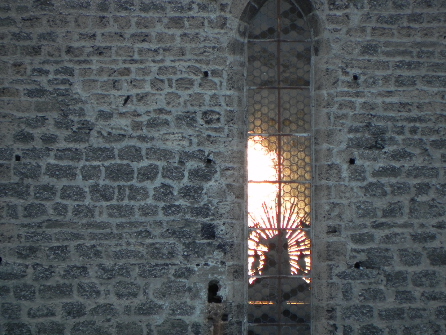 Stiftskirche Laufen/Salzach, von der Abendsonne beleuchtet