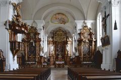 Stiftskirche Mariä Himmelfahrt  Obermedlingen Blick zum Altar