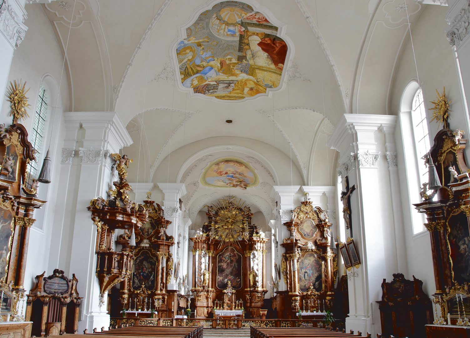 Stiftskirche Mariä Himmelfahrt  Obermedlingen Innenraum