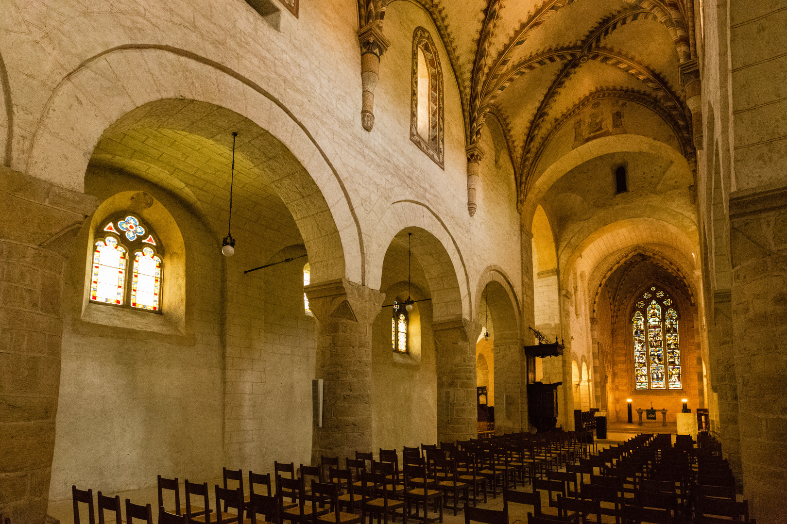 Stiftskirche Romainmôtier 2