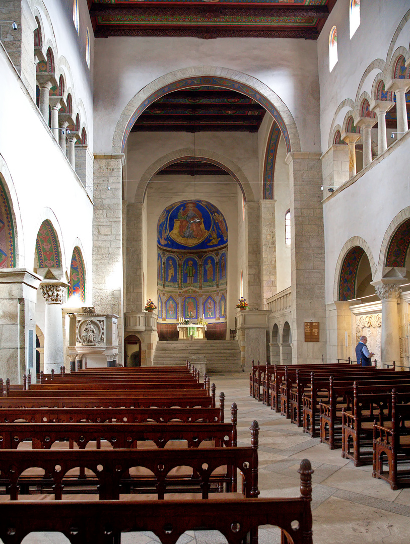 Stiftskirche Sankt Cyriakus Gernrode - Blick zum Altar