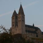 Stiftskirche St. Lubentius in der Abendsonne