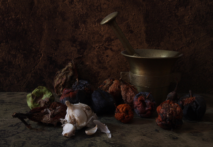 Still life with decomposed fruits