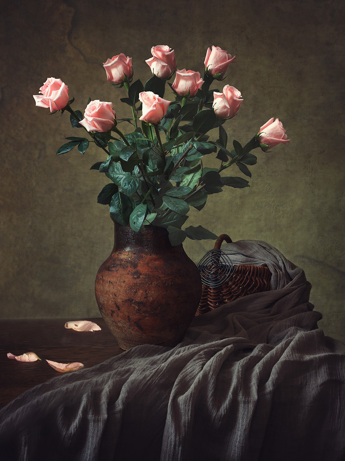 Still life with pink roses