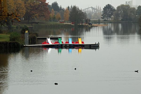 ..... still und starr ruht der See