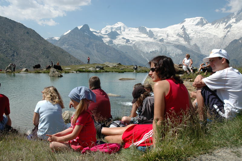 Stille am Bergseelein auf Kreuzboden oberhalb Saas-Grund im Wallis