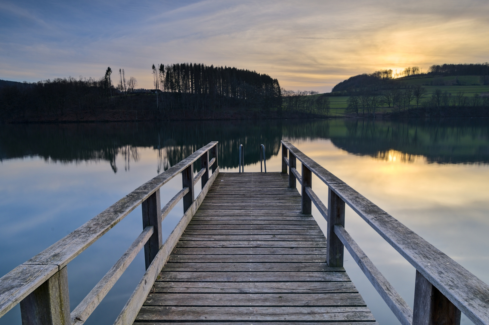 Stille am Stausee