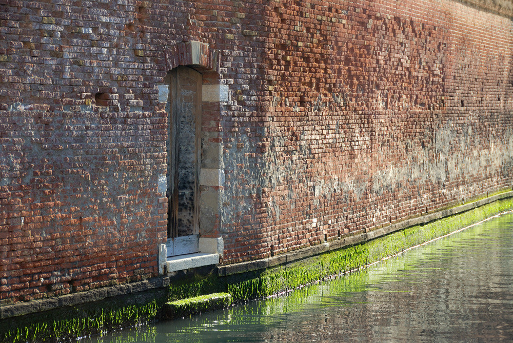 Stille Mauer