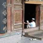 Stille Meditation in einer chinesischen Moschee