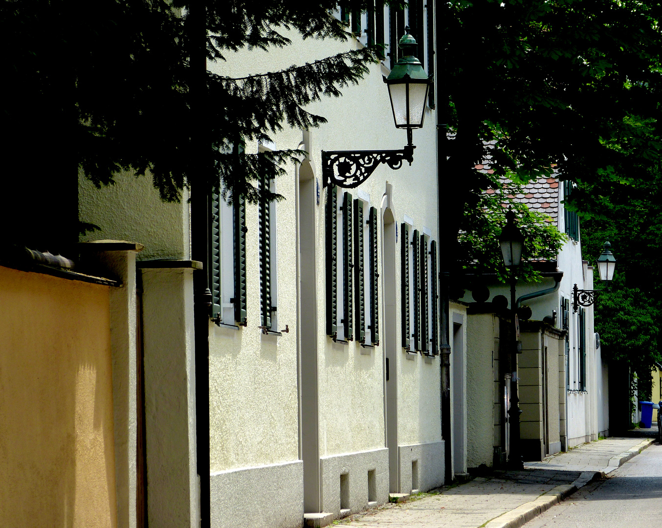 stille Seitenstrasse in München/Schwabing