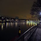 Stilleben unterhalb der mittleren Brücke