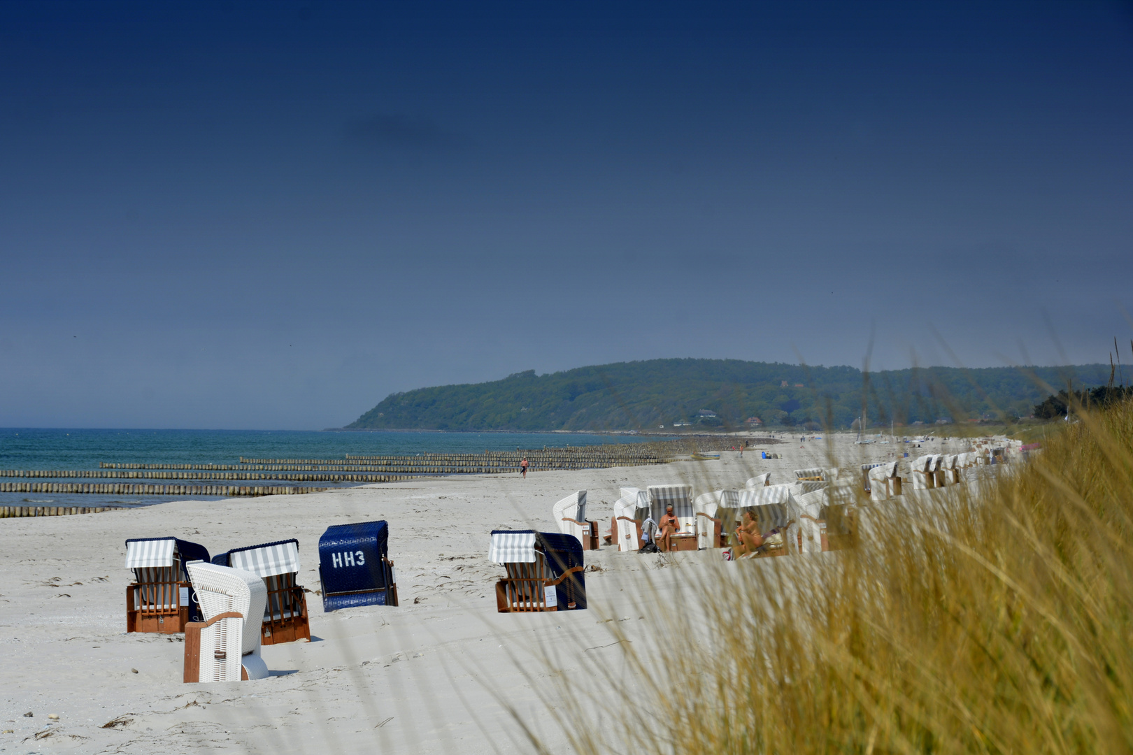 Stiller Strand im Mai 