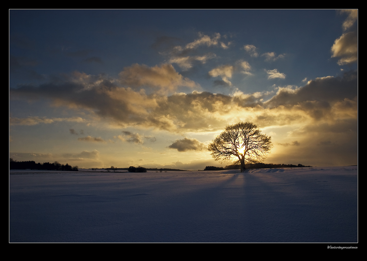 Stiller Wintersonnenuntergang