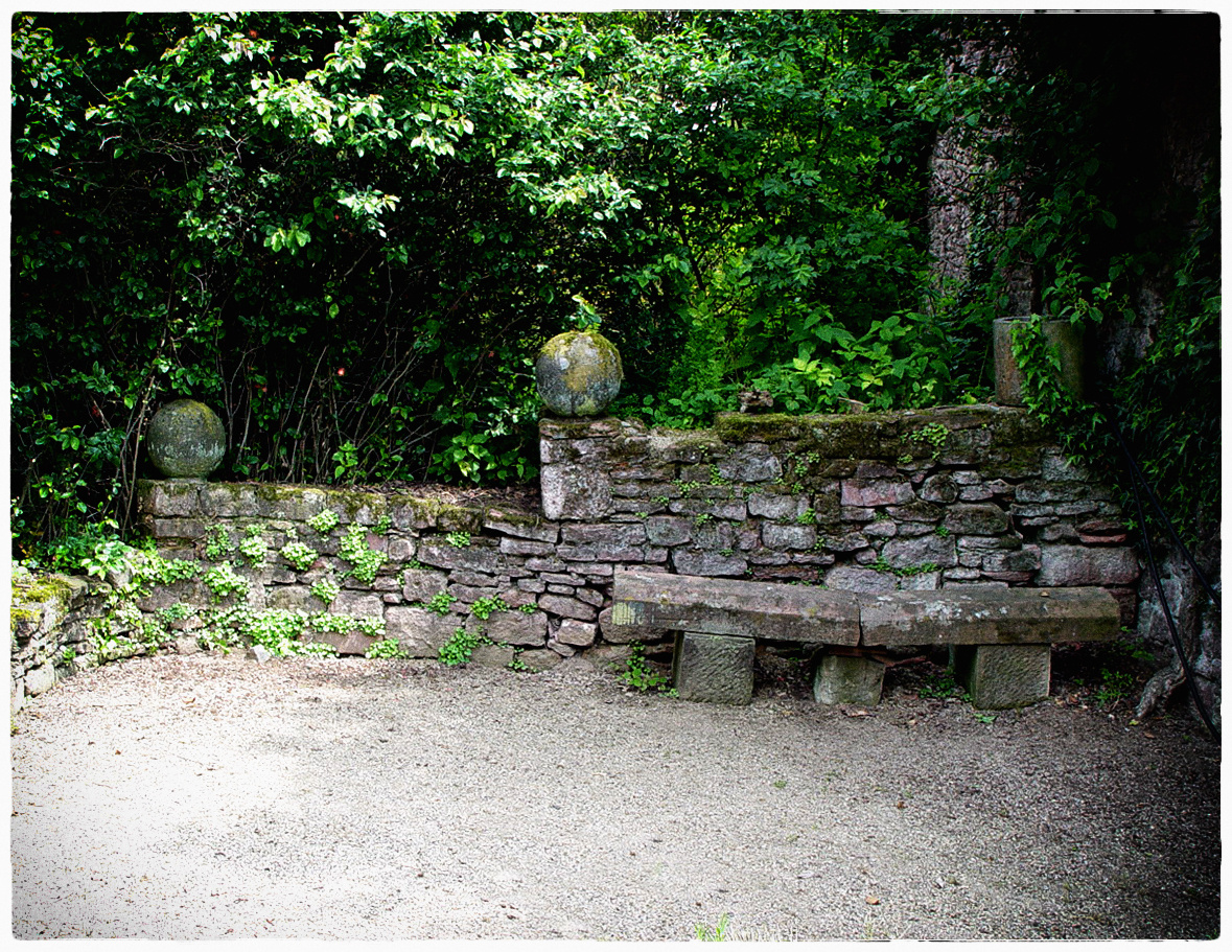 Stilles Eckchen im Schlosspark