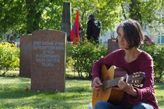 Stilles Gedenken auf dem Ehrenfriedhof in Rostock (7)