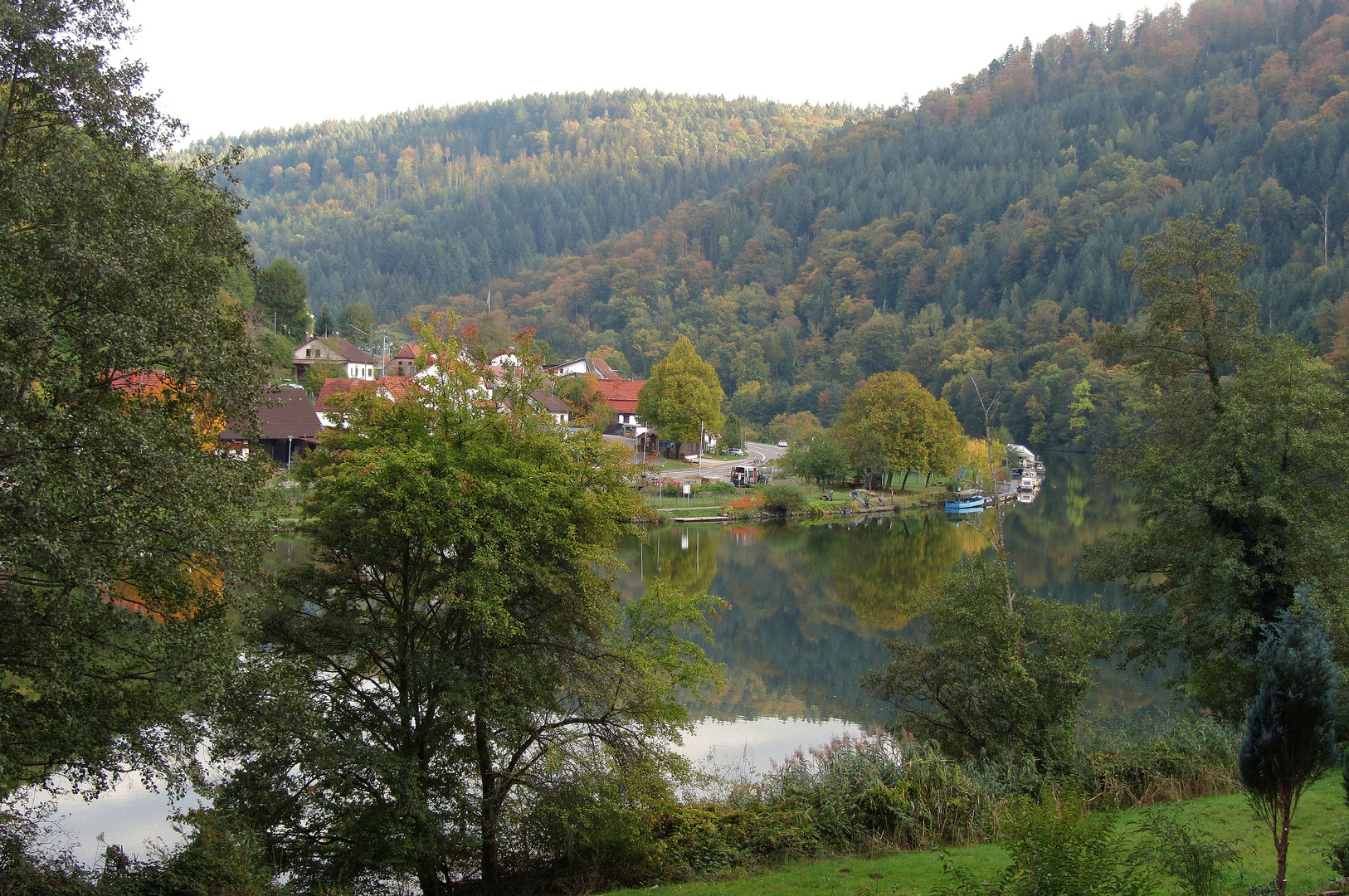 Stilles Wasser im Tal 