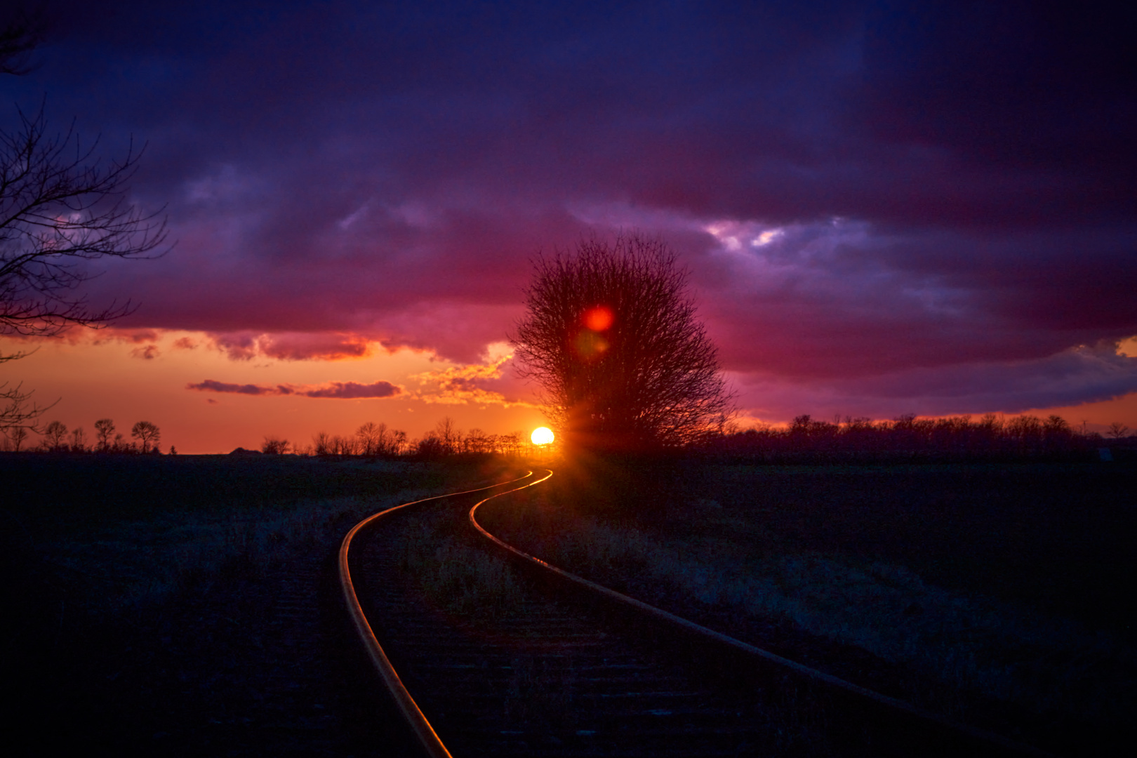 Stillgelegt.... Sonnenuntergang an der alten Bahnstrecke 