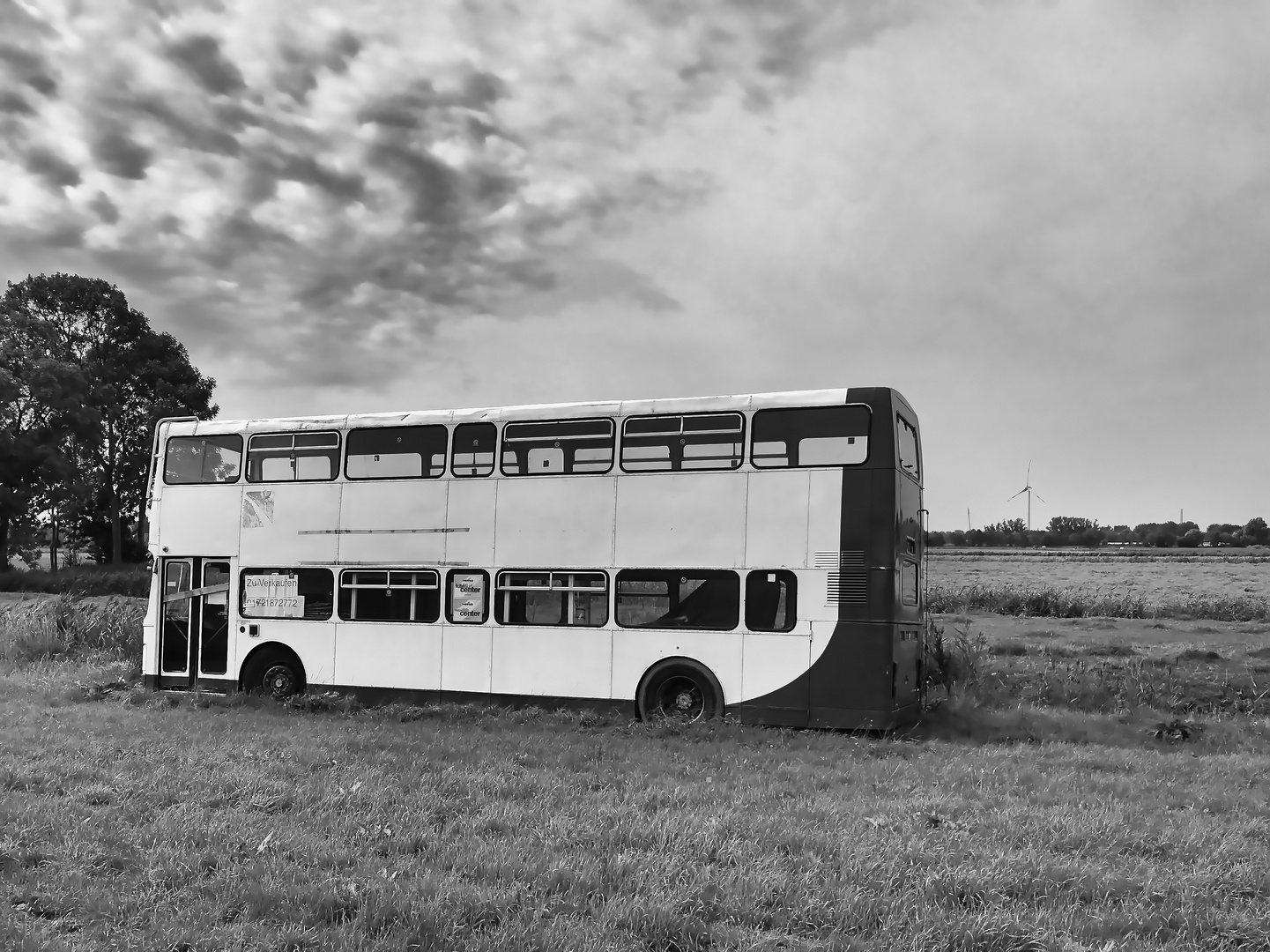 Stillgelegter Bus