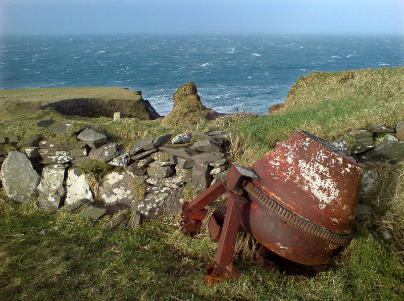 Stillgelegter Zementmixer - Com Dhinéol, Irland