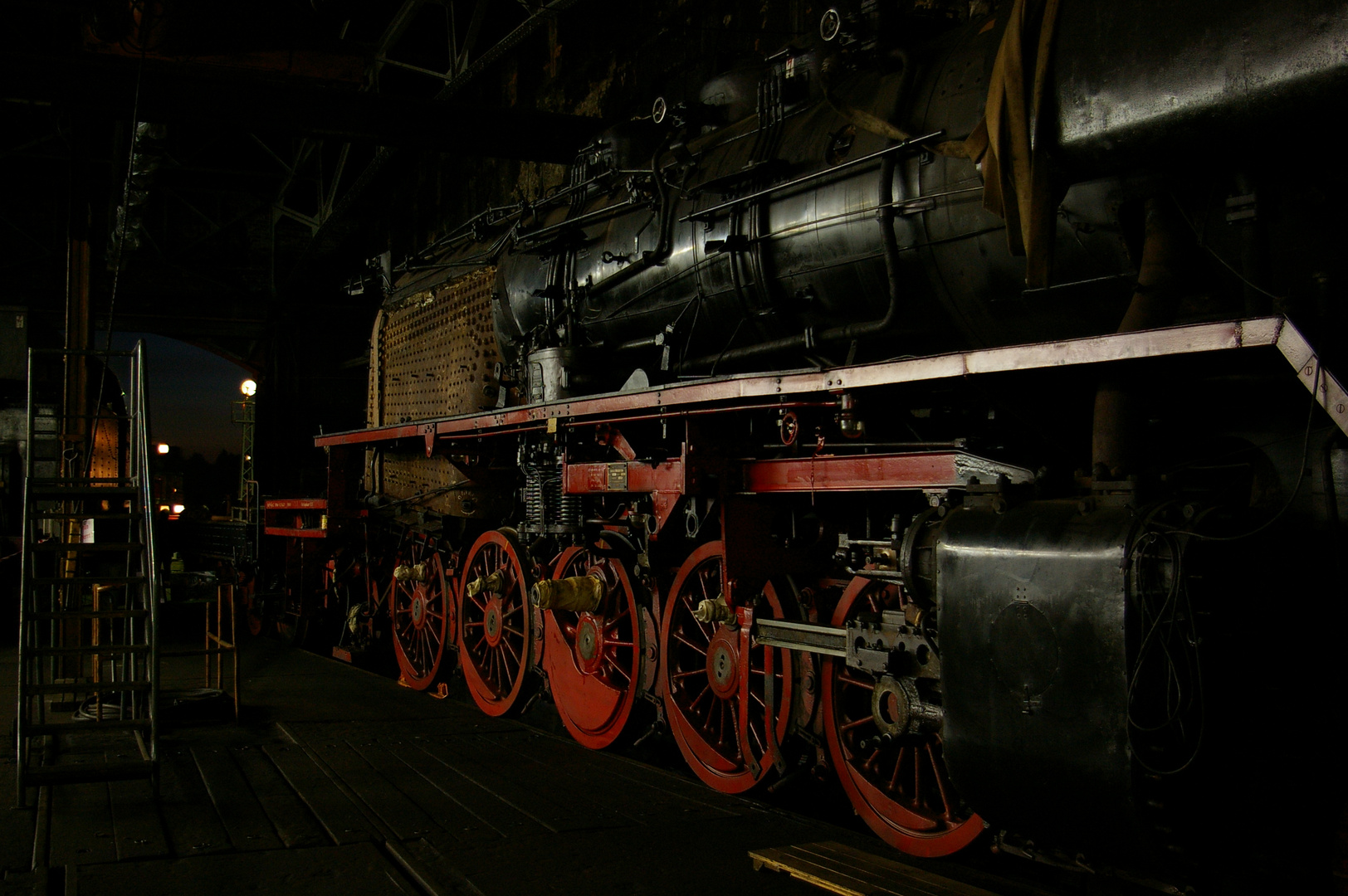 Stillleben im Heizhaus mit 50 3648 (Chemnitz Hlb. 20.08.10)