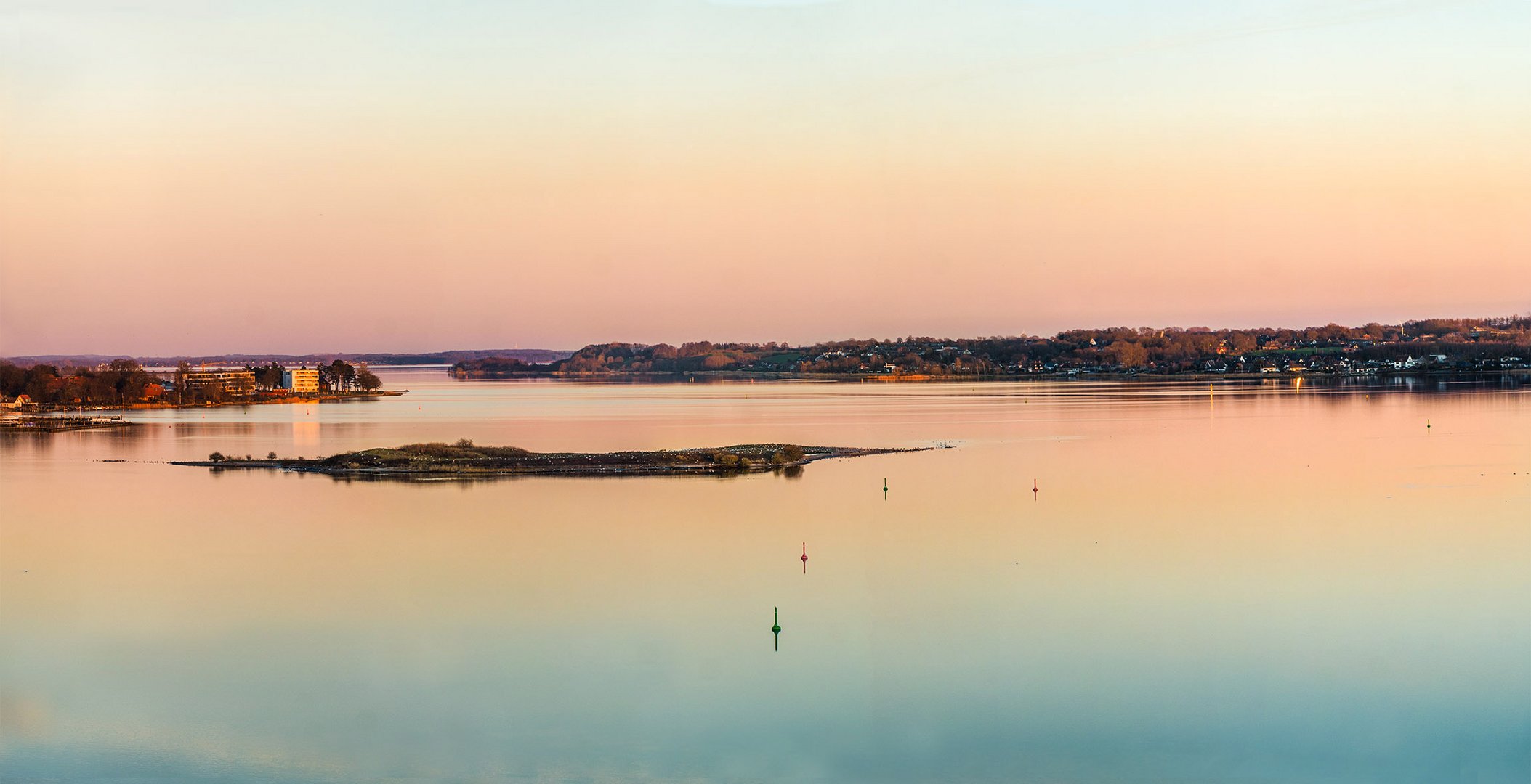 Stimmungsvoller, abendlicher Blick auf die Schlei in Schleswig