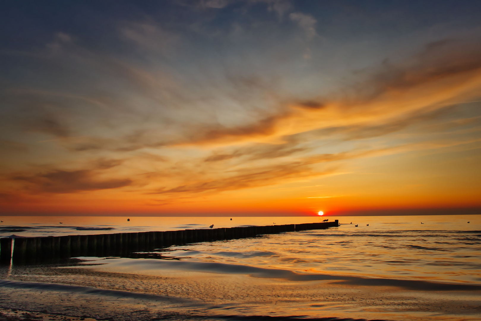 Stimmungsvoller Sonnenuntergang in Dierhagen