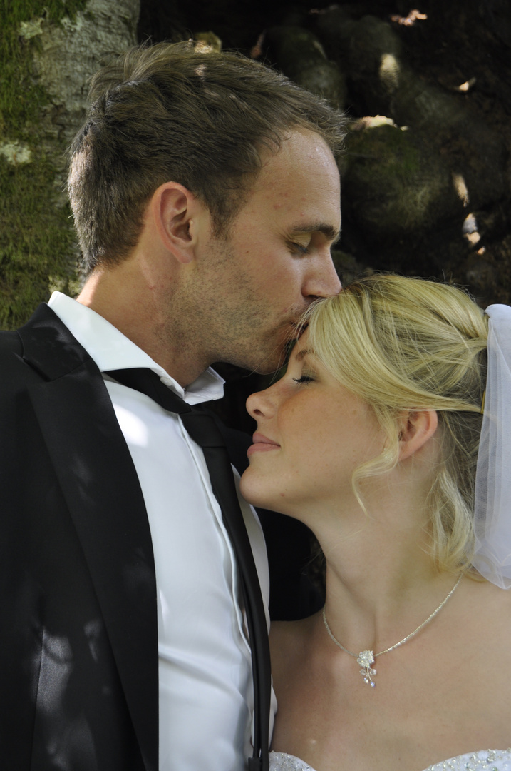Stirnkuss Foto & Bild | hochzeit, menschen Bilder auf fotocommunity