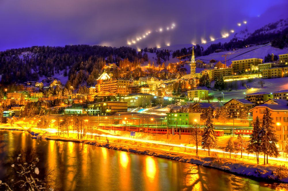 St.Moritz in weihnachtlicher Stimmung von STUDIO Zürcher