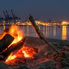 Stockbrot am Elbstrand