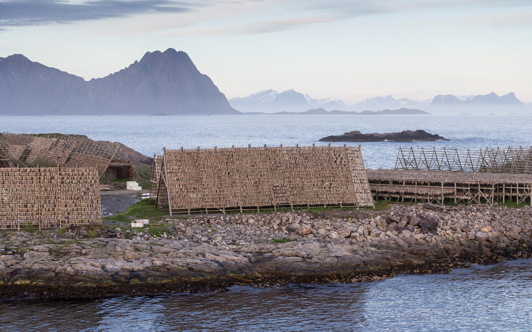 Stockfischgestelle in Svolvær, Lofoten