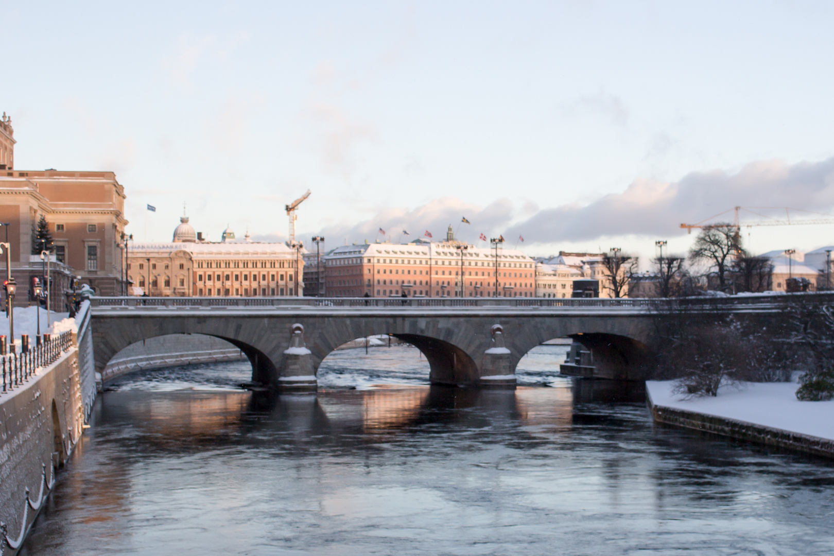 Stockholm in Pastell , seeeehr kalt!