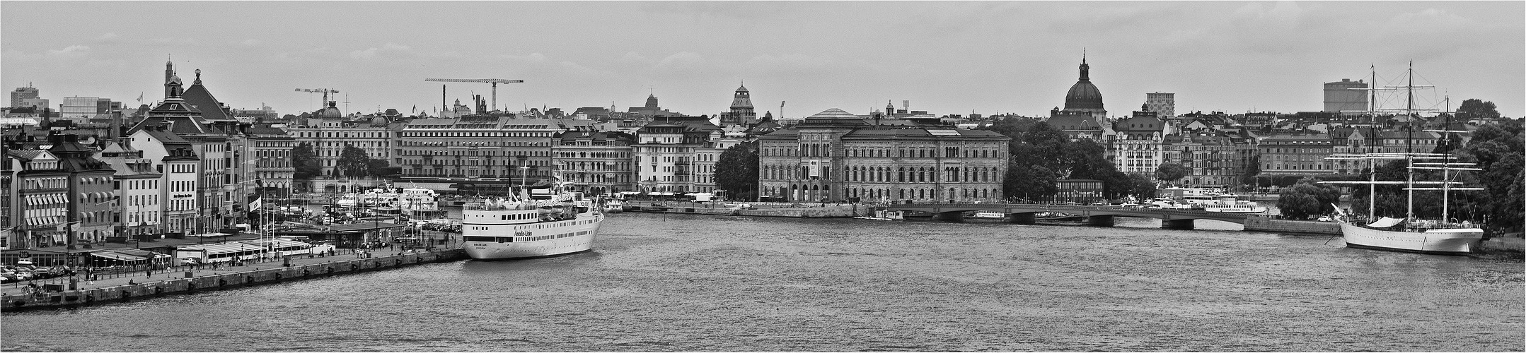 Stockholm - Stadt auf dem Wasser