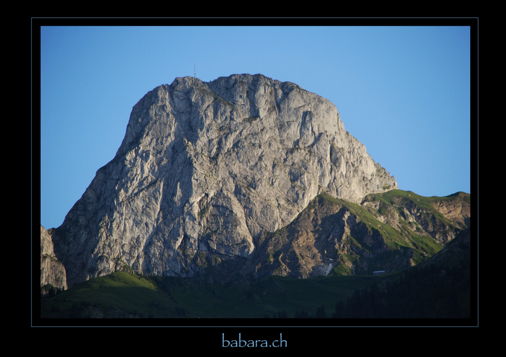 Stockhorn im Abendlicht