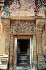 Stolen lintel in Prasat Phanom Rung