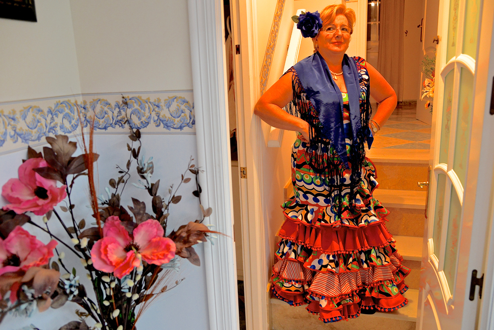 stolz im Flamenco-Kleid