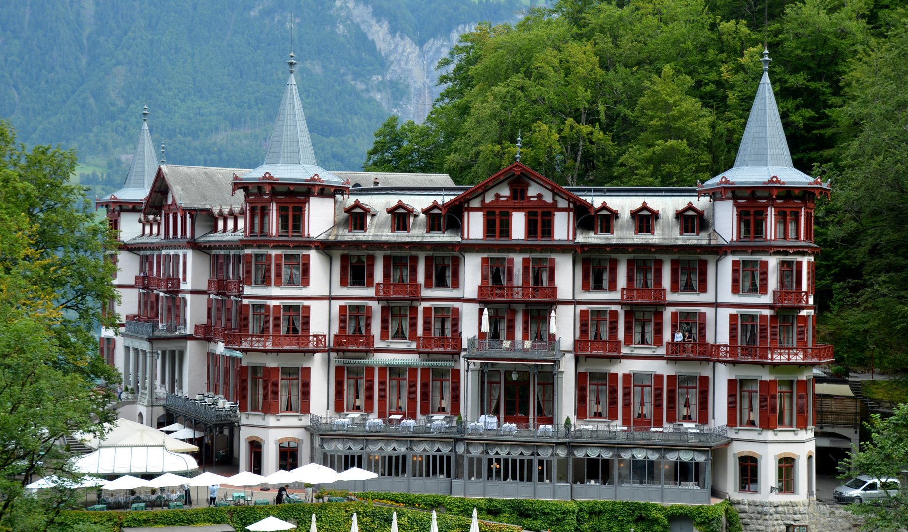 Stolze 140 Jahre Grandhotel Giessbach