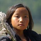 Stolzes Hmong Mädchen