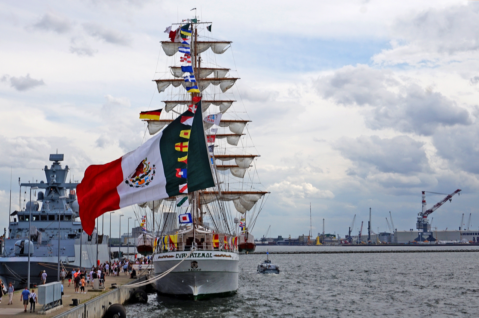 Stolzes Segelschulschiff aus Mexico