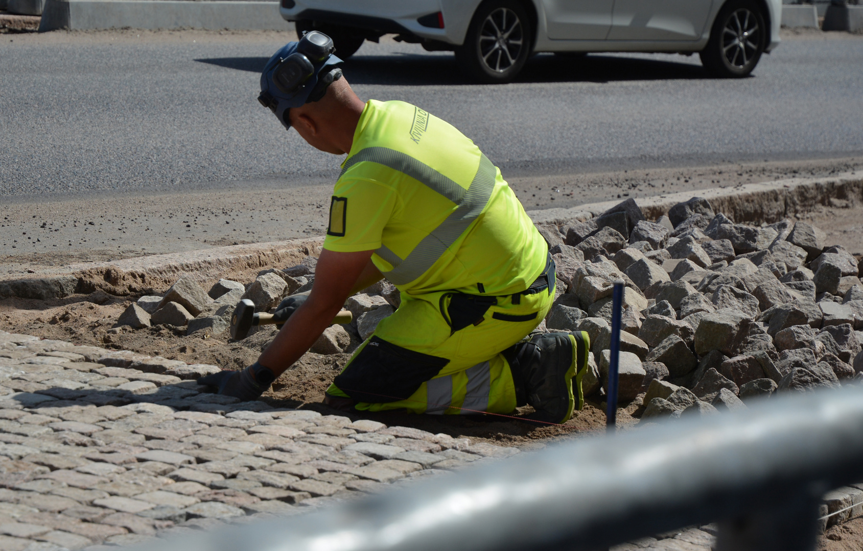 Stone assembler