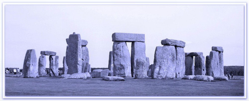 - Stonehenge -