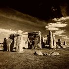 - STONEHENGE I -