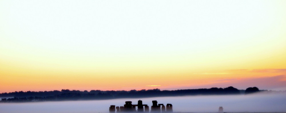 stonehenge im nebel...