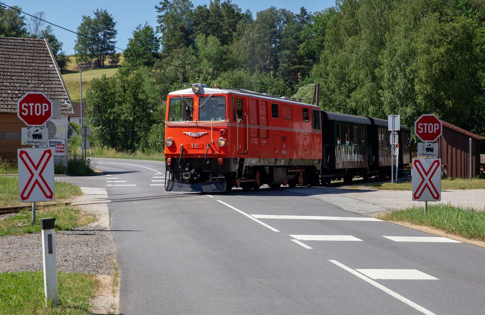 STOP auf Pfeifsignal achten