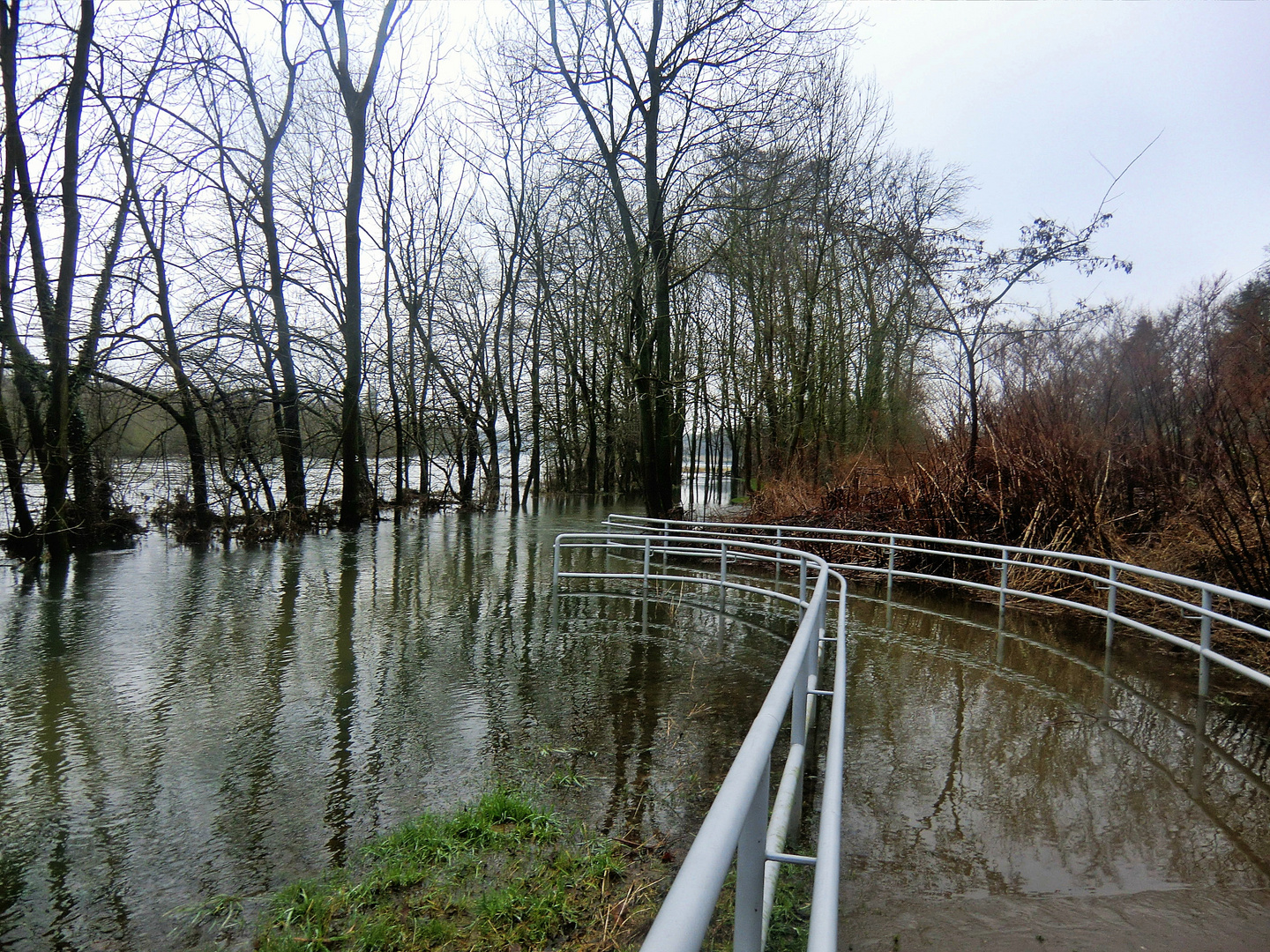 STOP ! - Hochwasser an der Ruhr