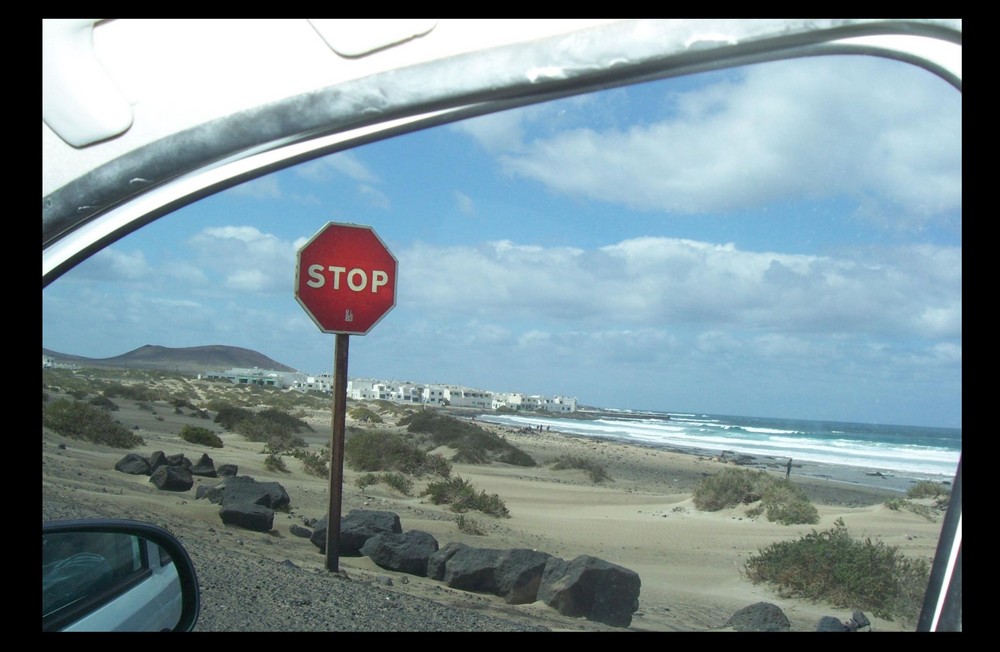 "stop ins wasser"