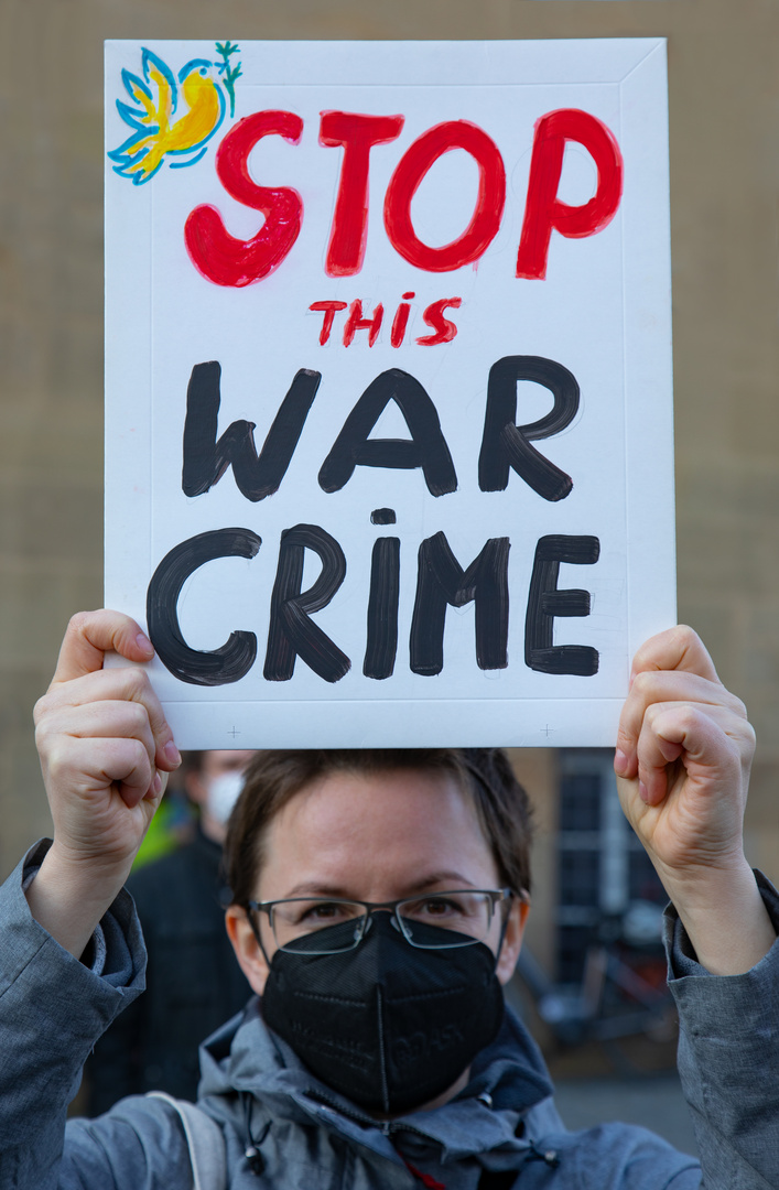 STOP THIS WAR CRIME!