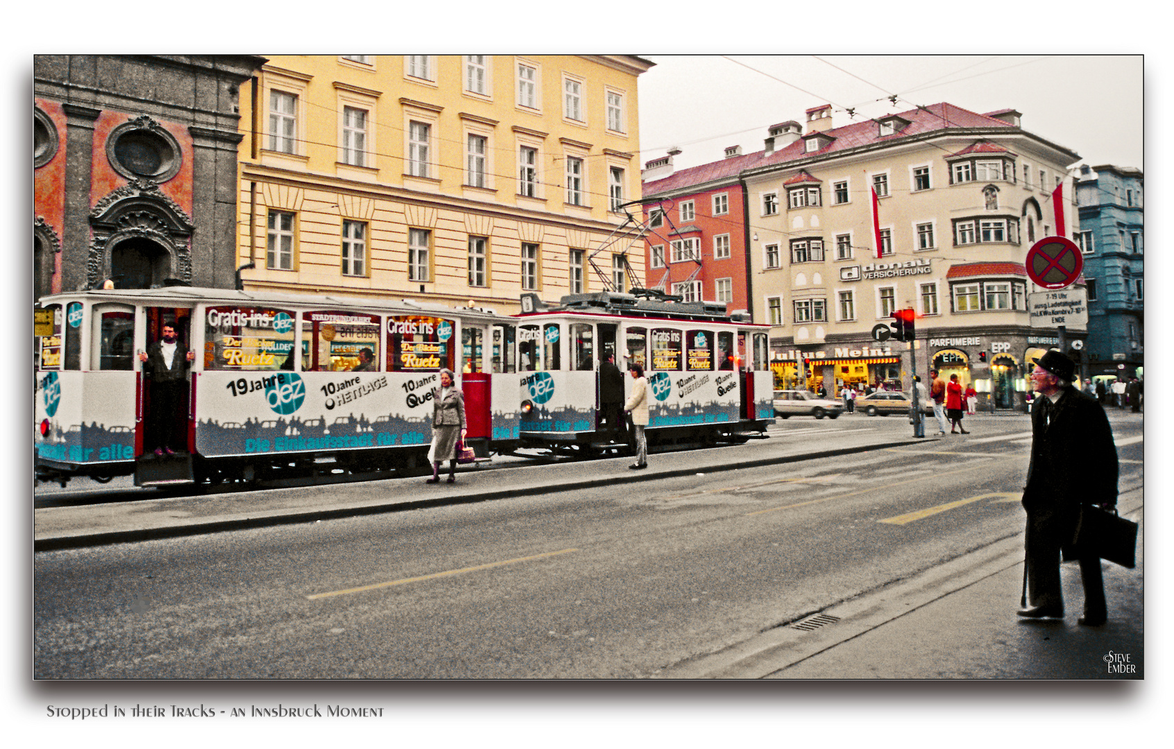 Stopped in their Tracks - An Innsbruck Moment