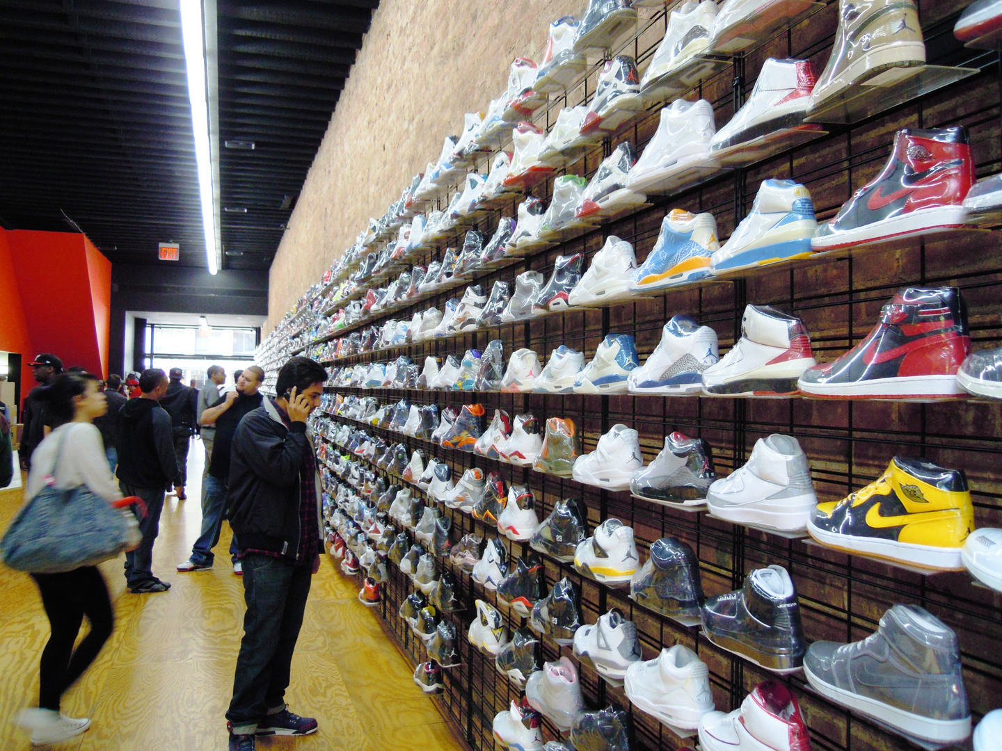 Store: "Flight Club" in New York