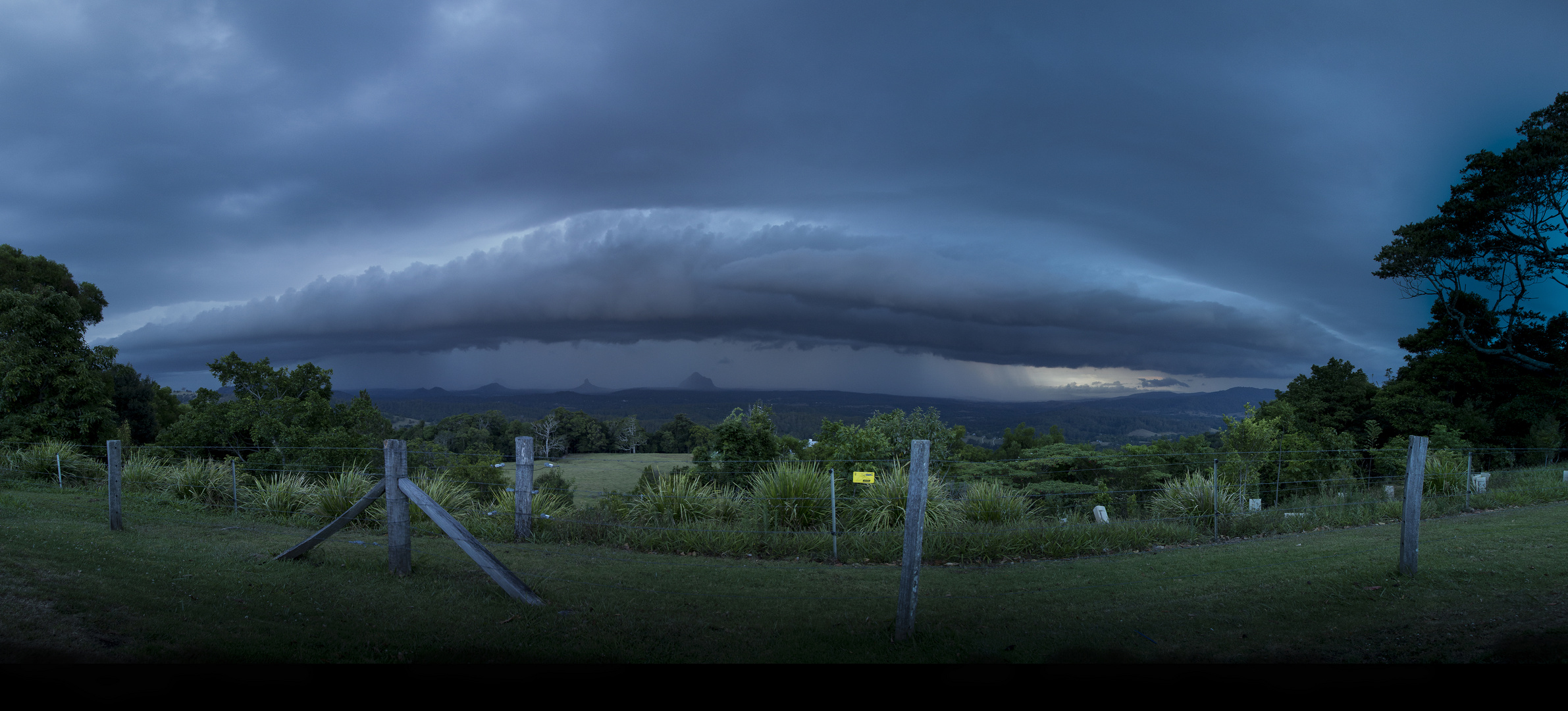 Storm at Glasshous Mountains (Stormseason, Queensland December 2014)