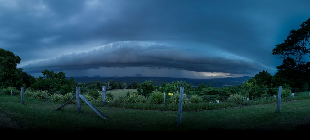 Storm at Glasshous Mountains (Stormseason, Queensland December 2014)